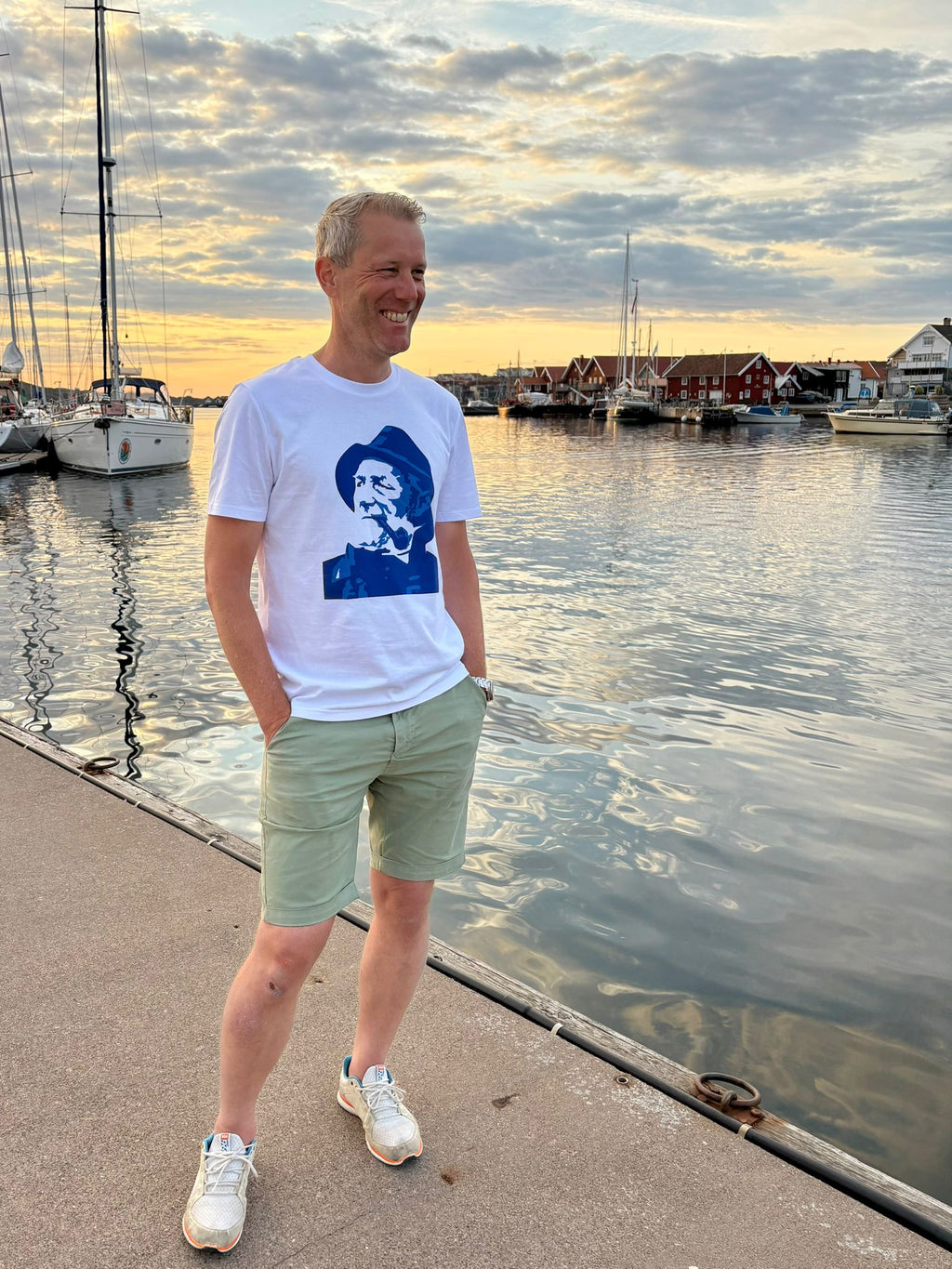 T-shirt unisex - Fiskargubben Konrad